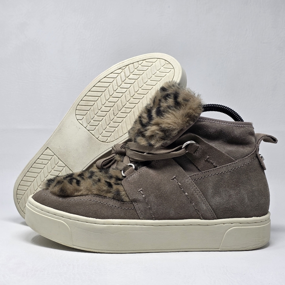 NAKED FEET Suede Evolution Cozy Women's Size 10 Sneakers Shoes Gray Pre-owned